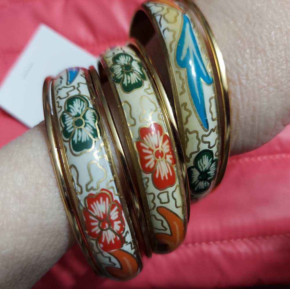 Fantasia Boho Style Painted/Enamel Design (Floral Festival) Set of 7…